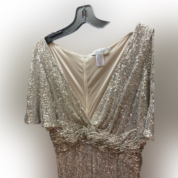 Sparkly Teri Jon Dress - Size 14 - Picture 2 of 4